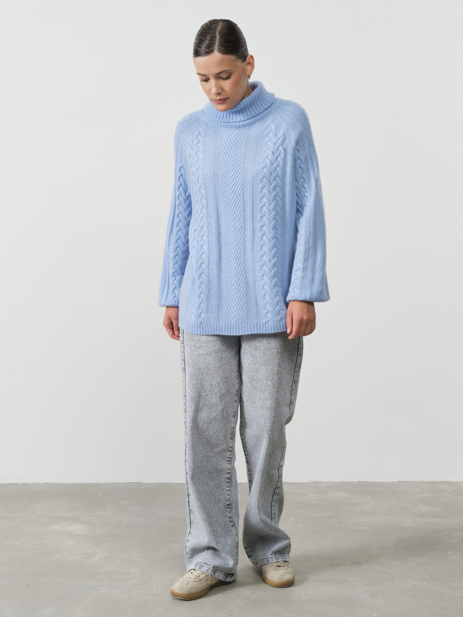 Свитер женский из кашемира 5056 голубой 38655₽