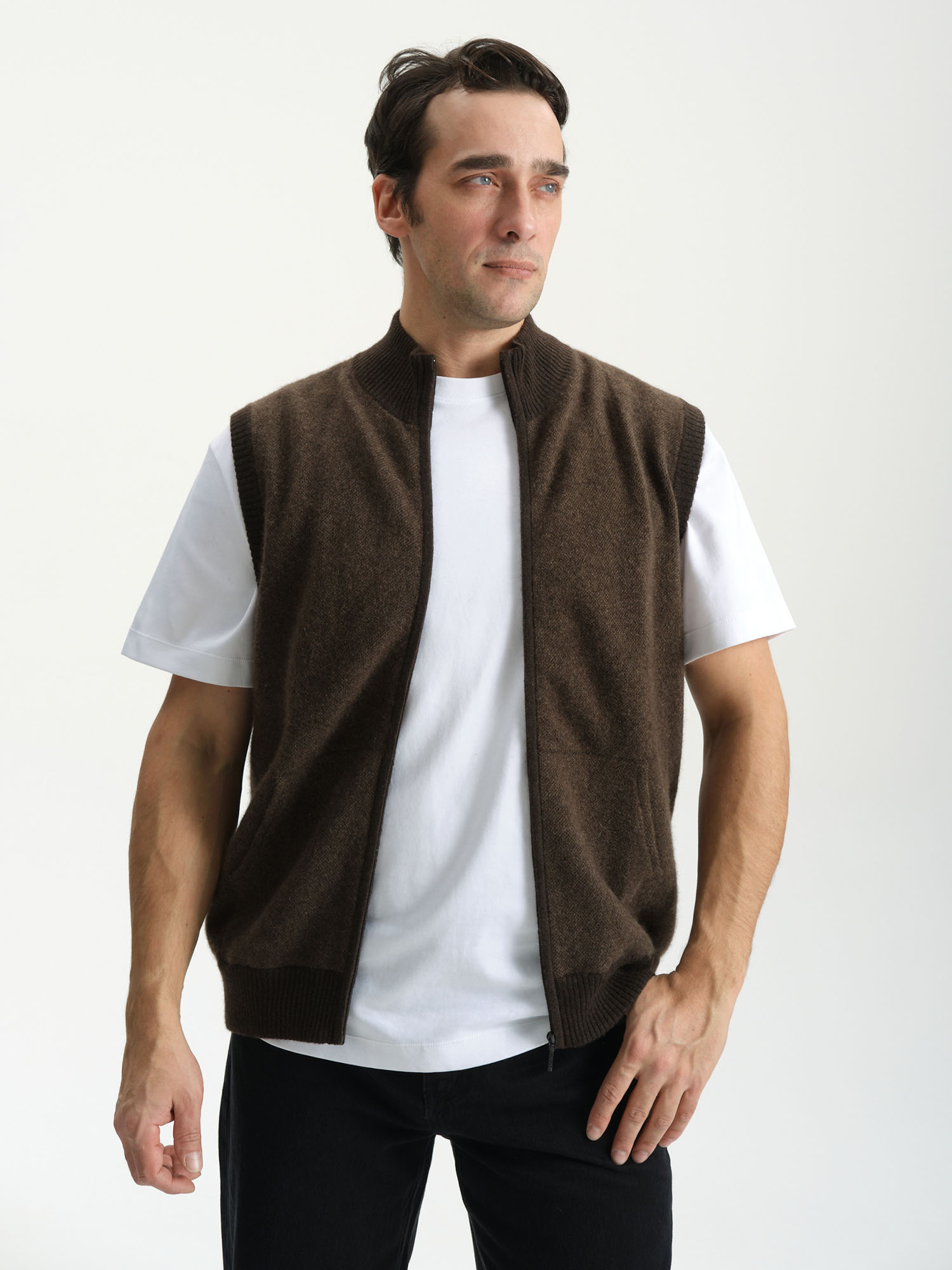 Жилет из пуха яка на замке 7001 20781₽