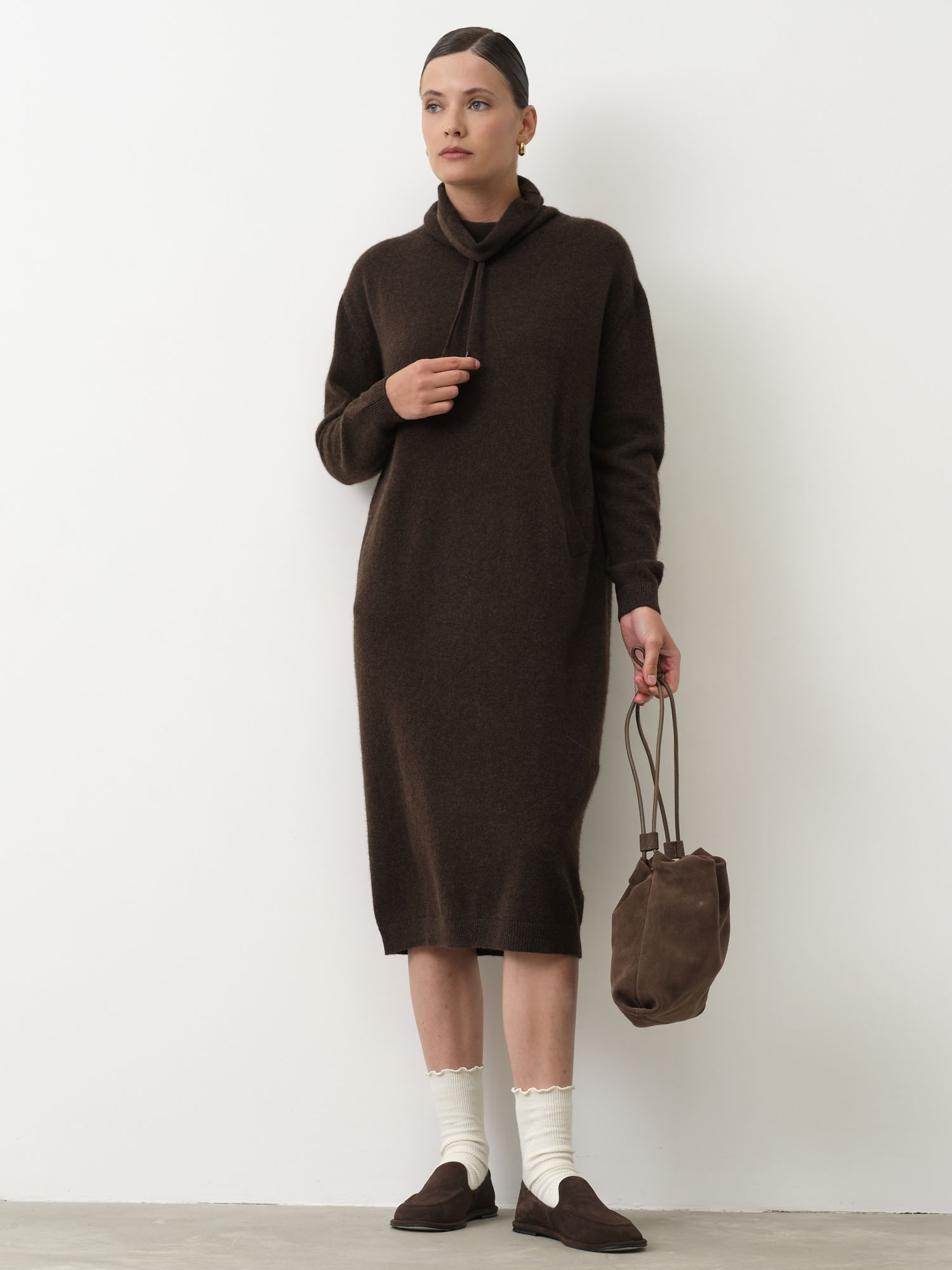 Платье из пуха яка 13132 темно-коричневое 25493₽