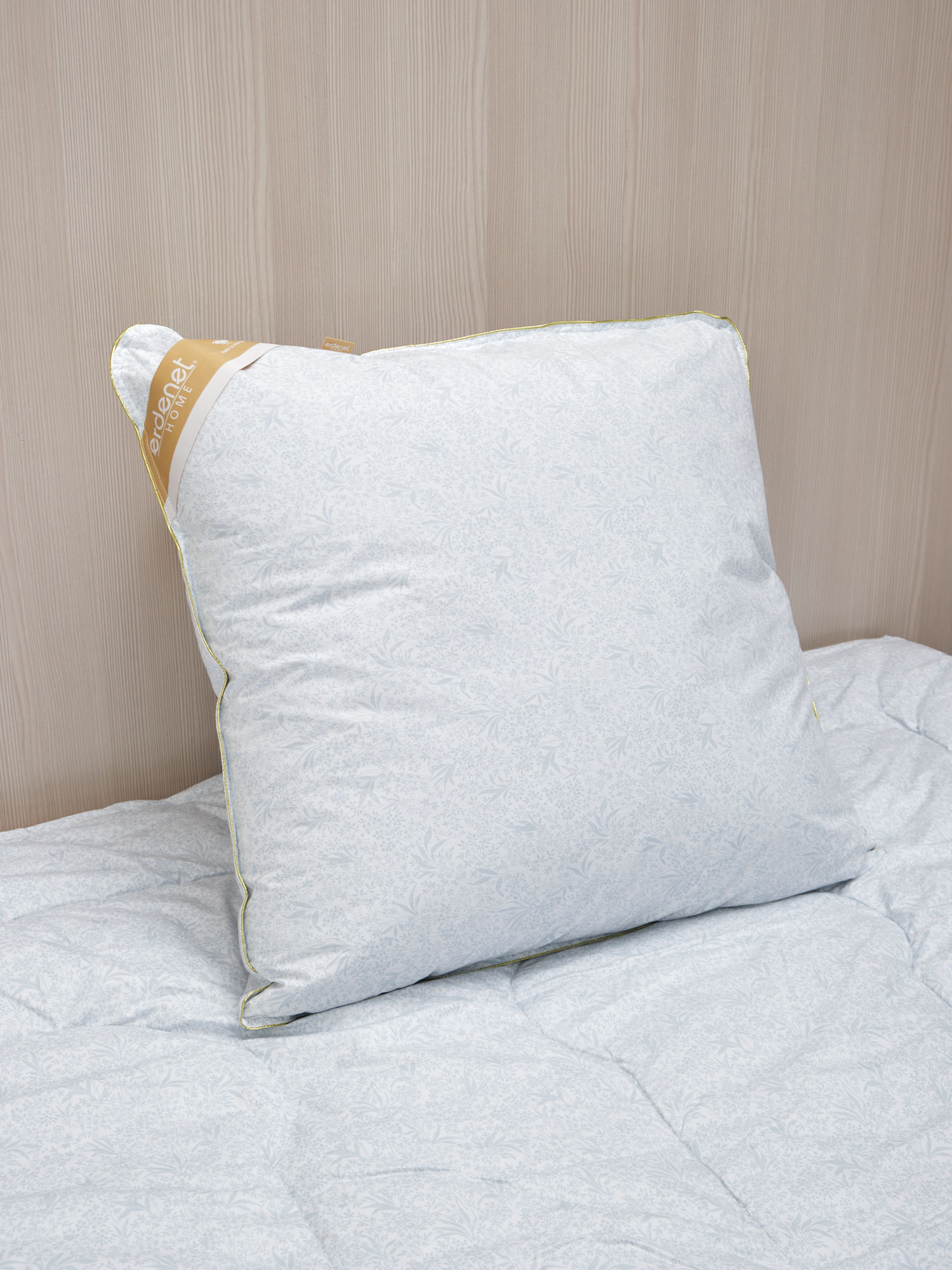 Подушка из пуха верблюда 7070 серо-голубая 12390₽