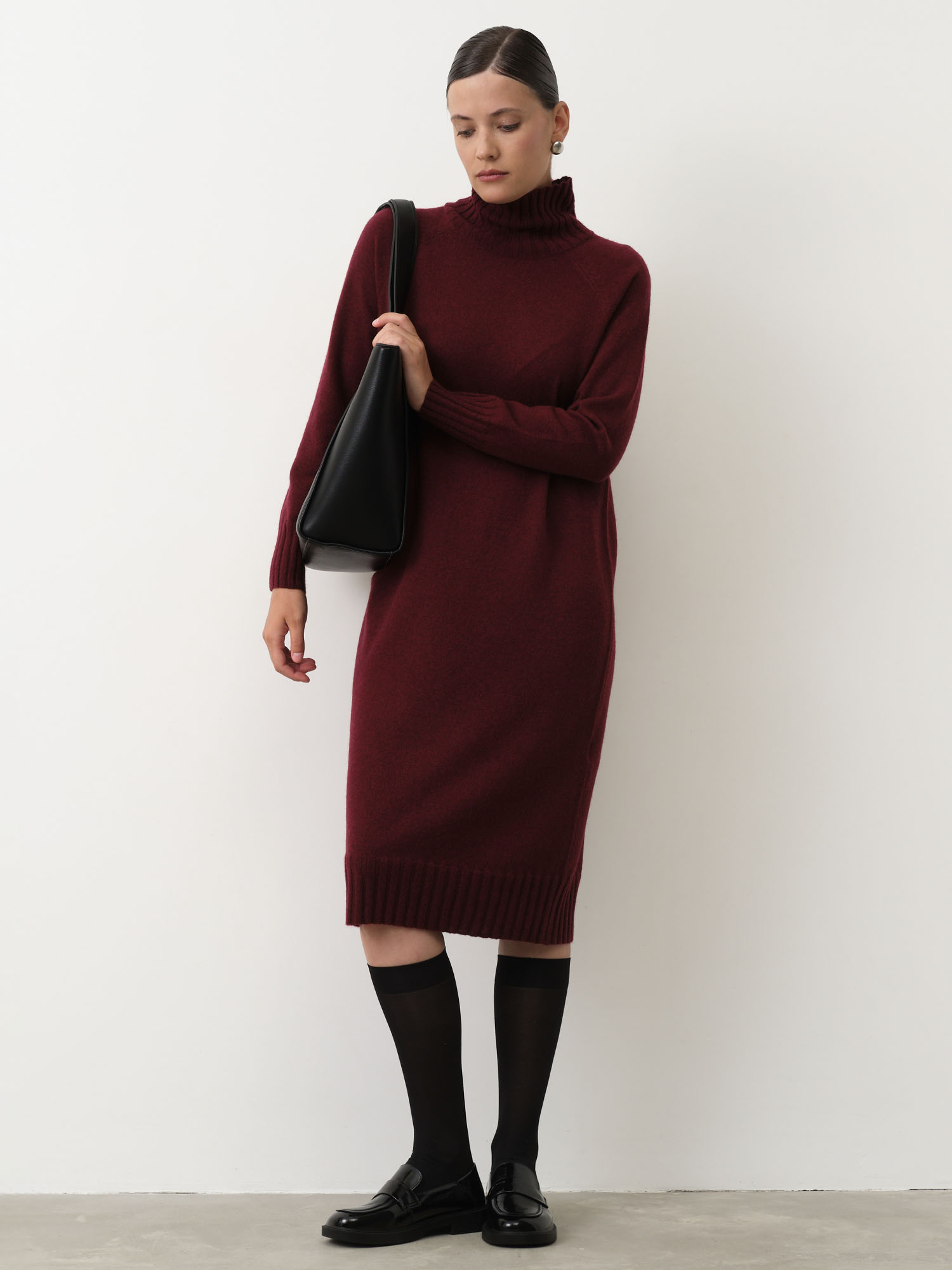 Платье из пуха яка 13088 бордовое 24471₽