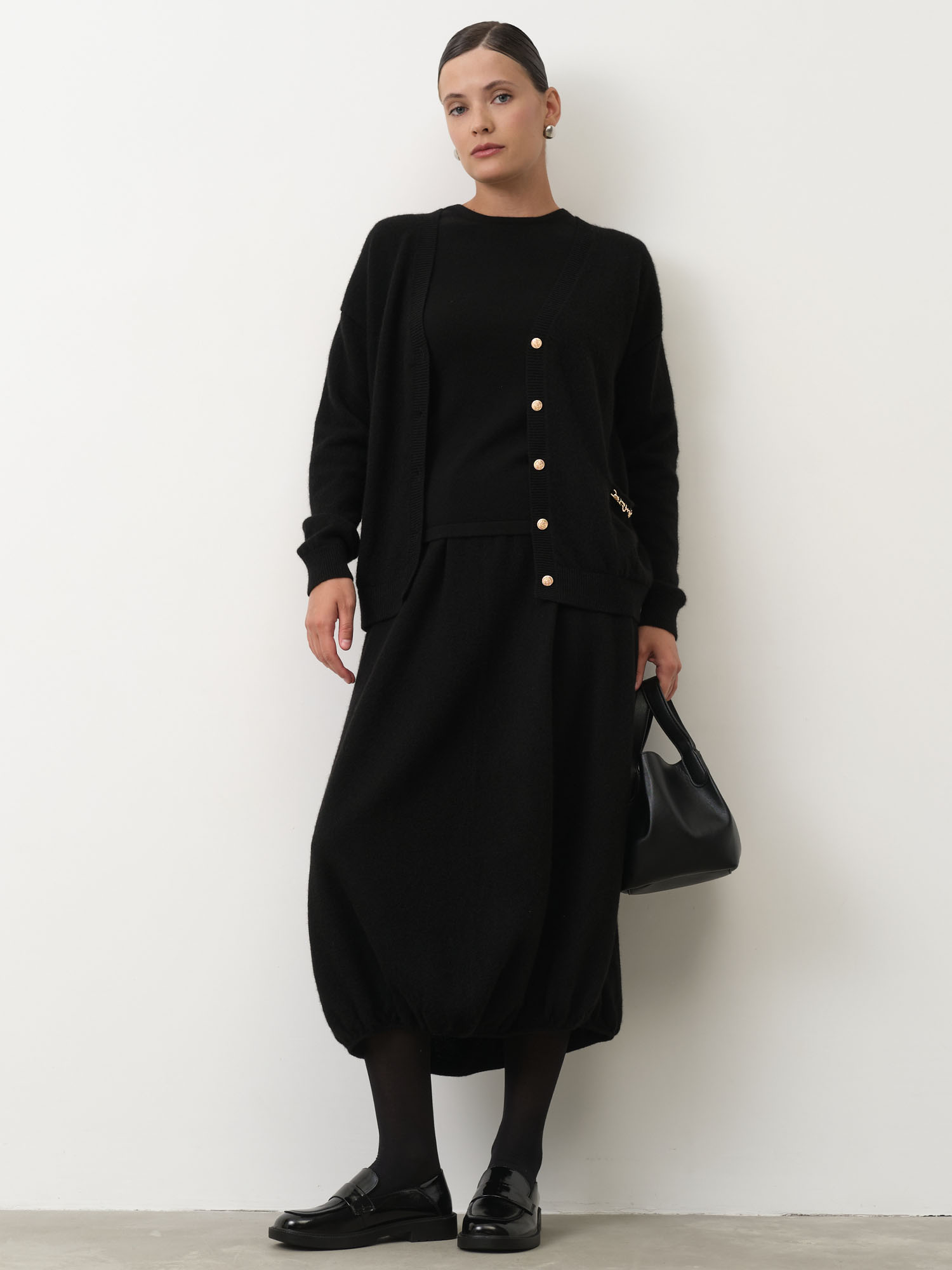 Юбка из пуха яка 07112 черная 27351₽