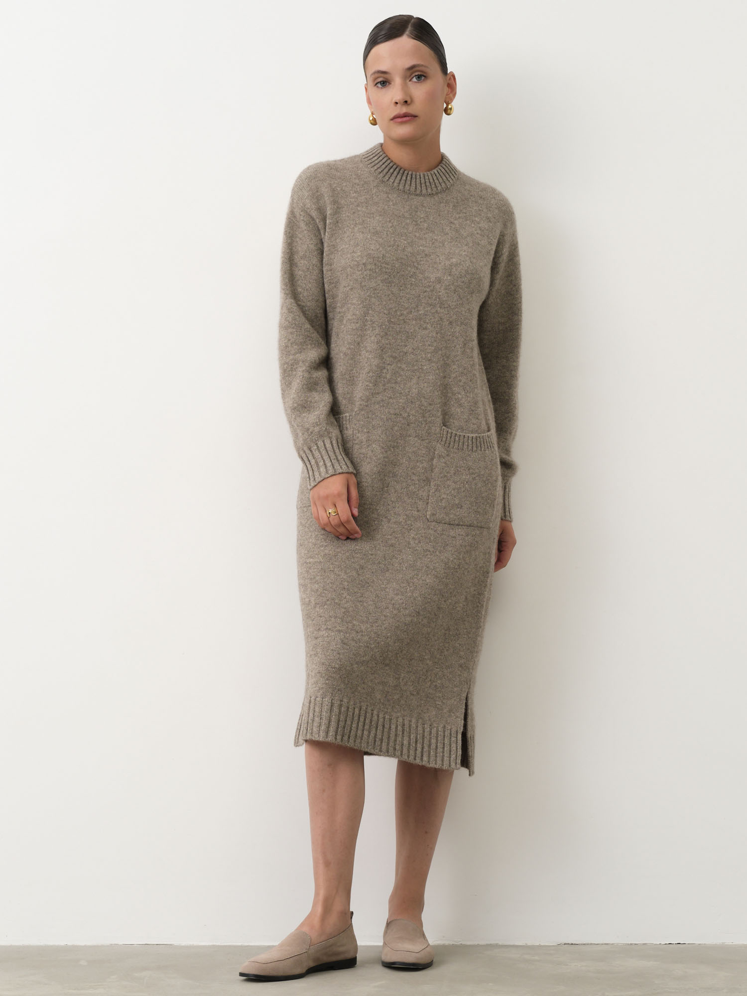 Платье из пуха яка 13094 серое 33021₽