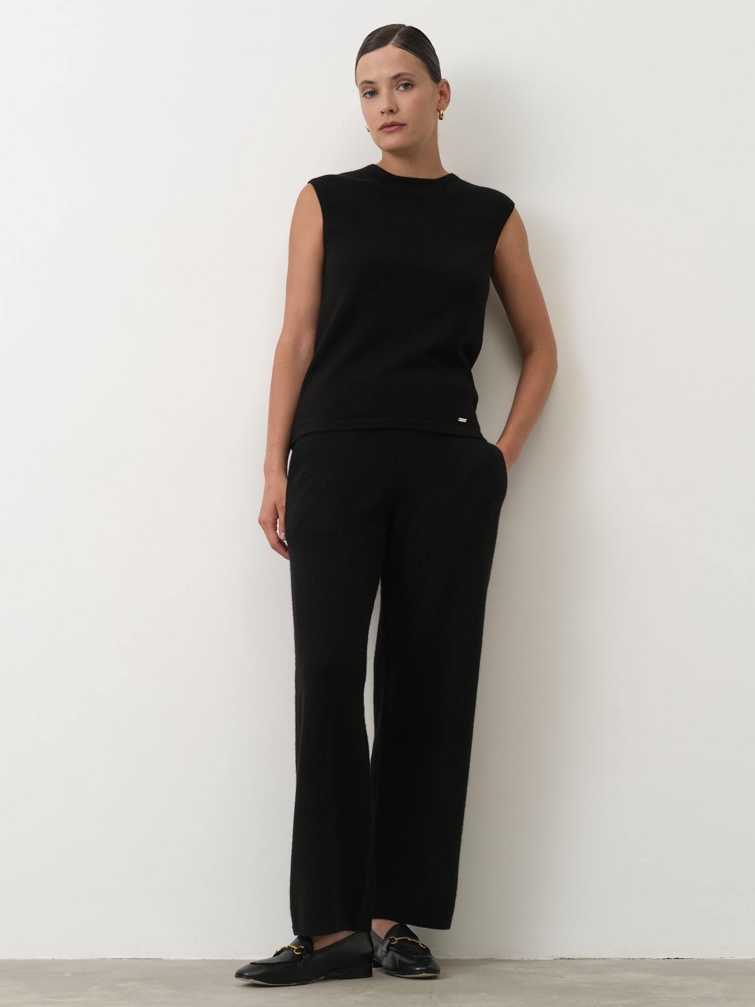 Джемпер кашемировый 06052 черный 17010₽