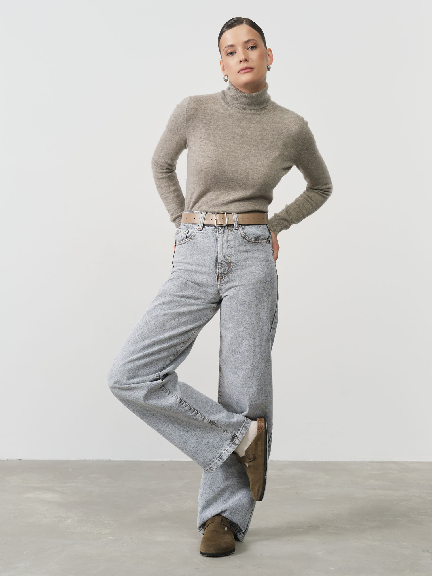 Водолазка из пуха яка и кашемира 5040 серая 17541₽