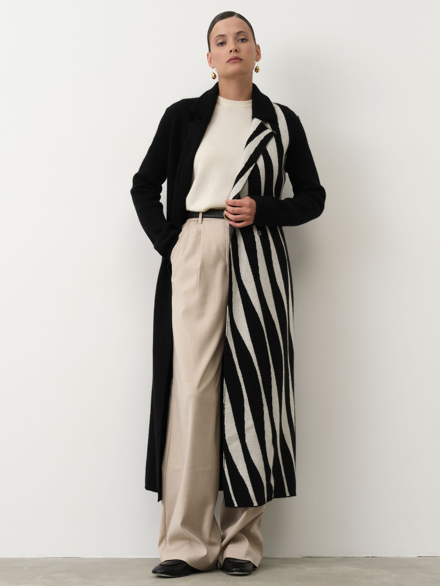 Кардиган из пуха яка и кашемира 14089 черный 32830₽