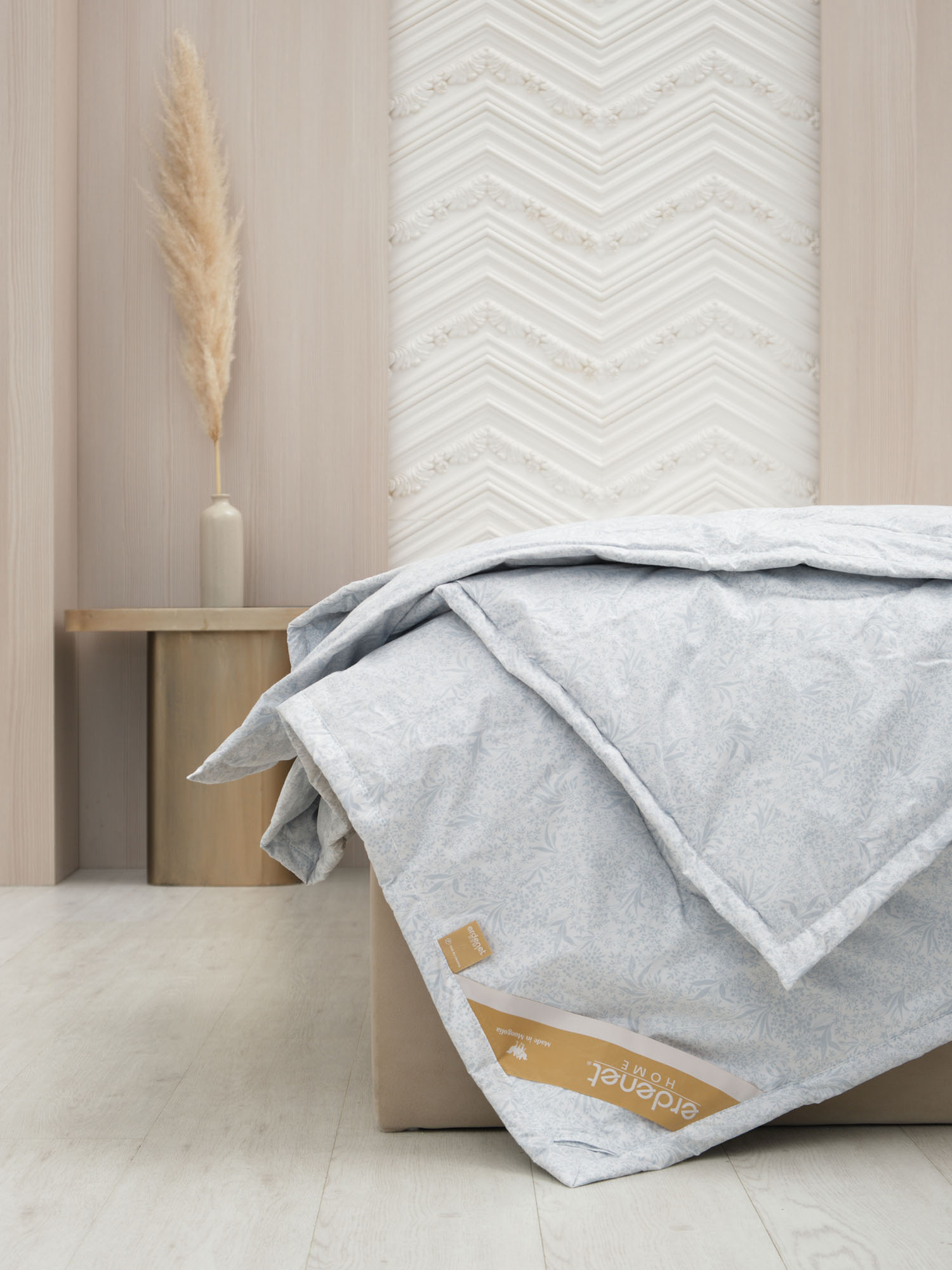 Стеганое одеяло из пуха верблюда CO--10 150200 серо-голубое 16750₽