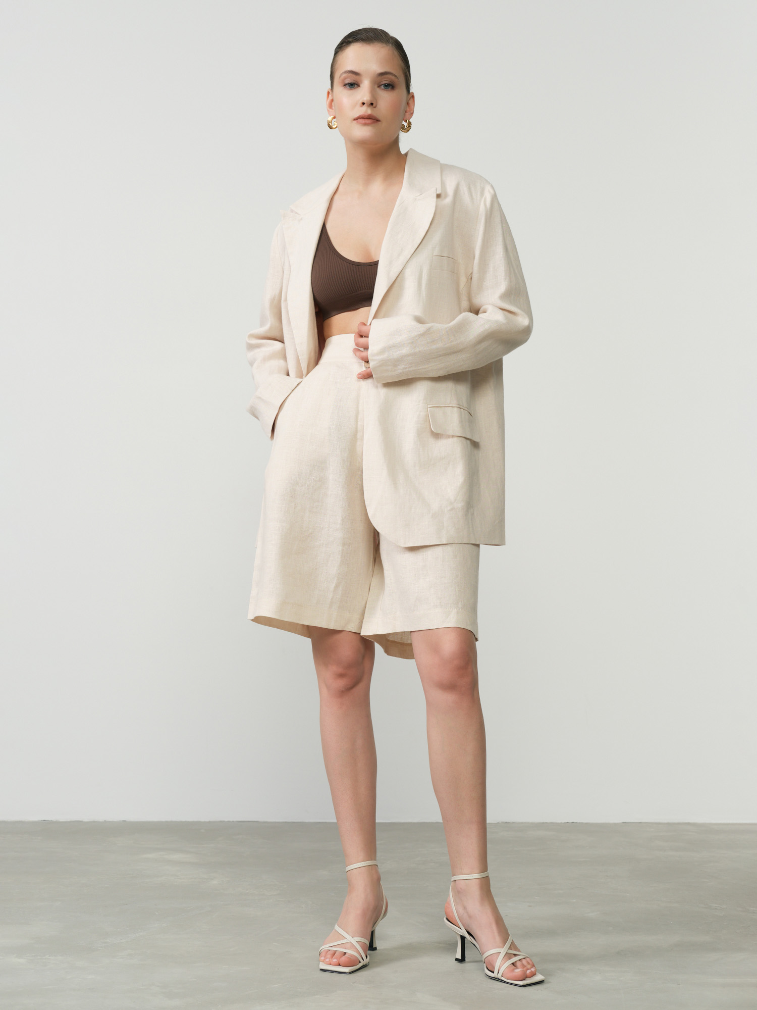 Шорты льняные 630 бежевые 3845₽