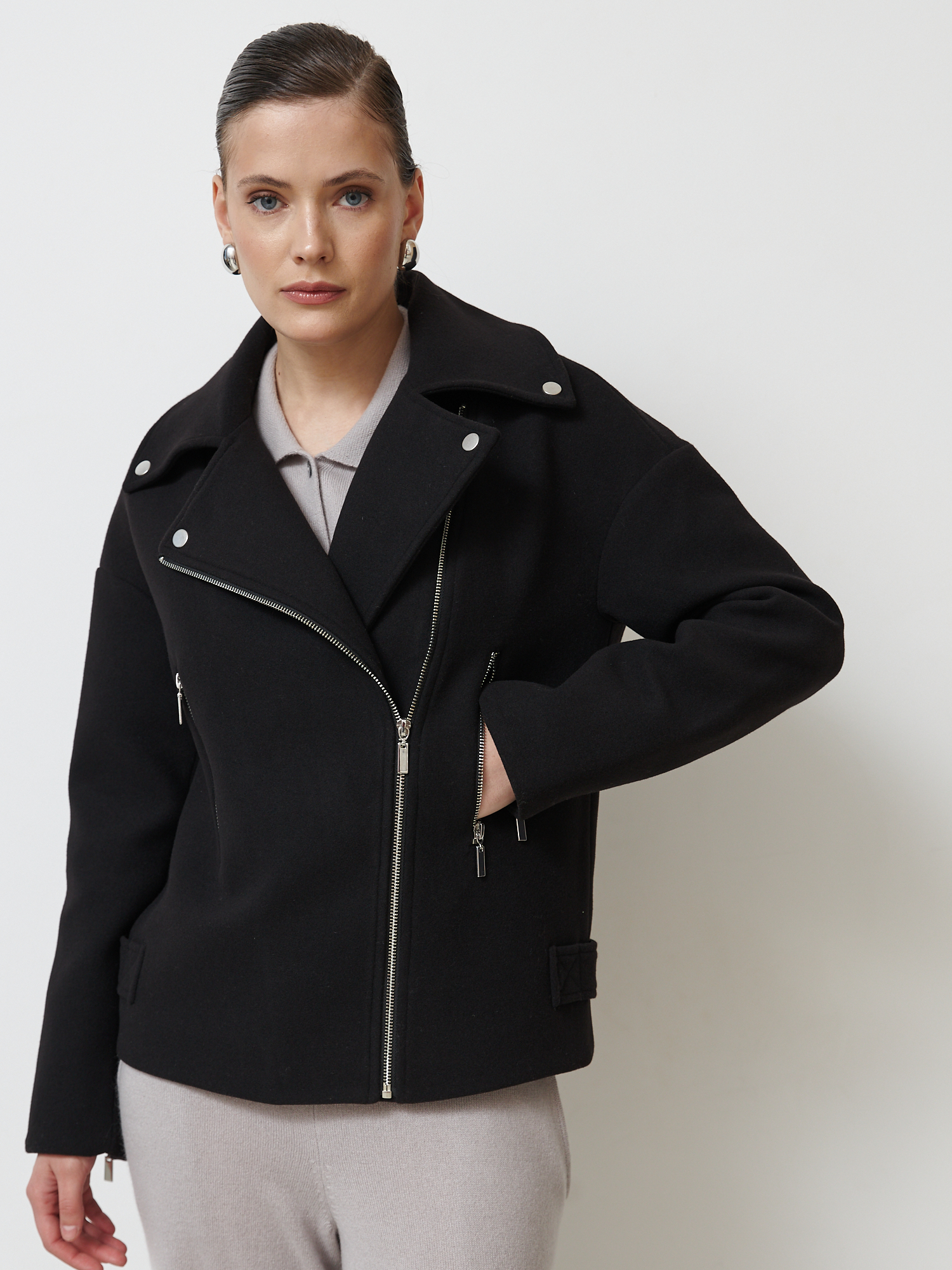 Пальто женское 1-41031-0364 черное 9793₽