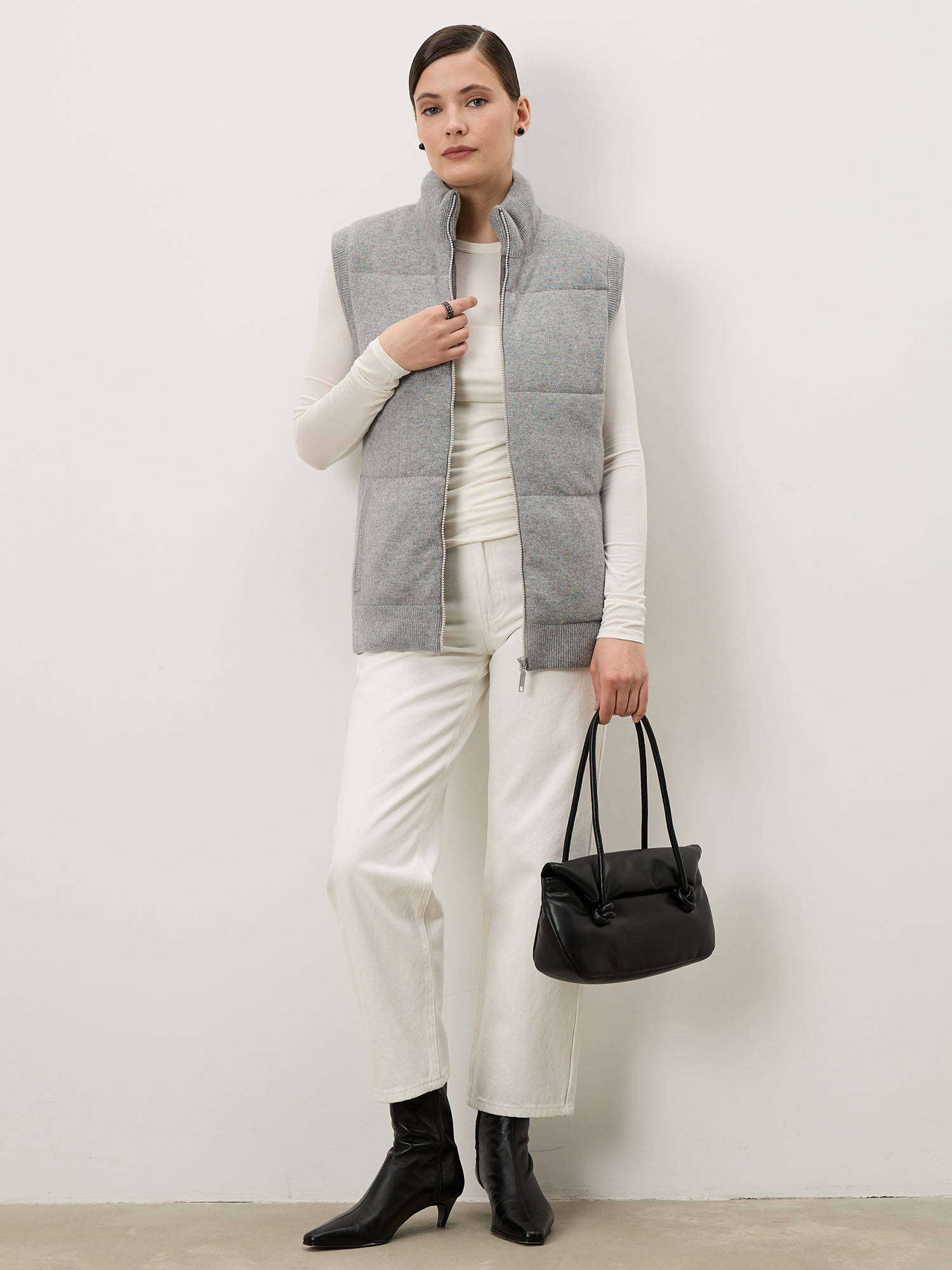 Жилет из кашемира женский 16138 серо-голубой