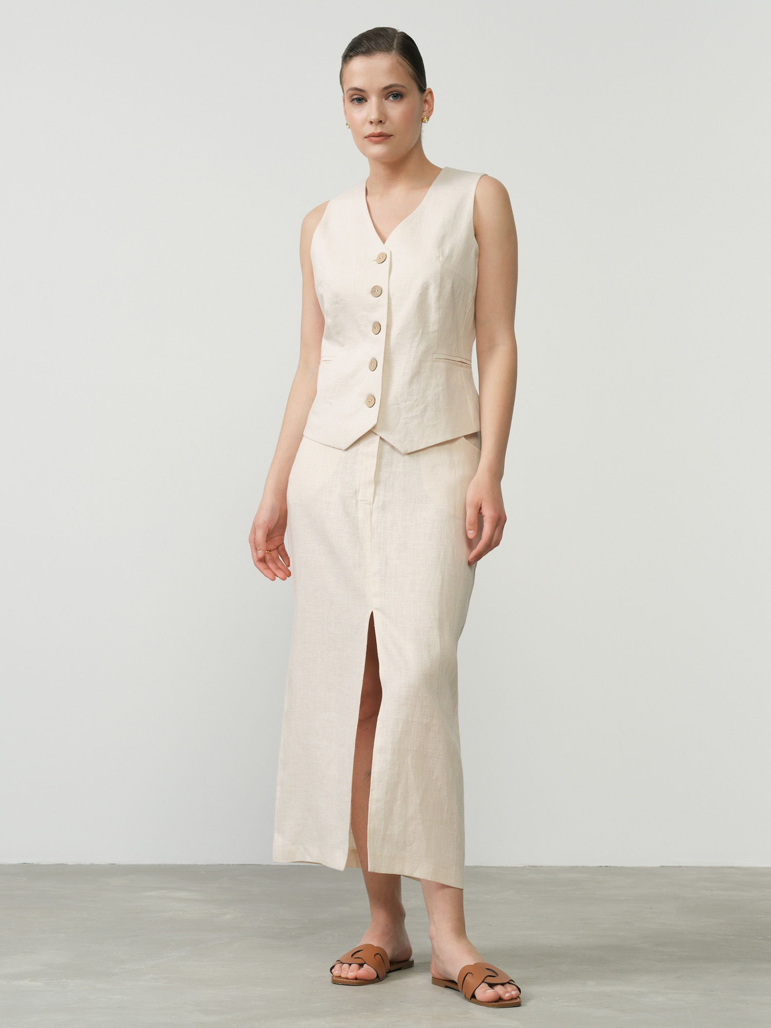 Юбка льняная 630 бежевая 4045₽