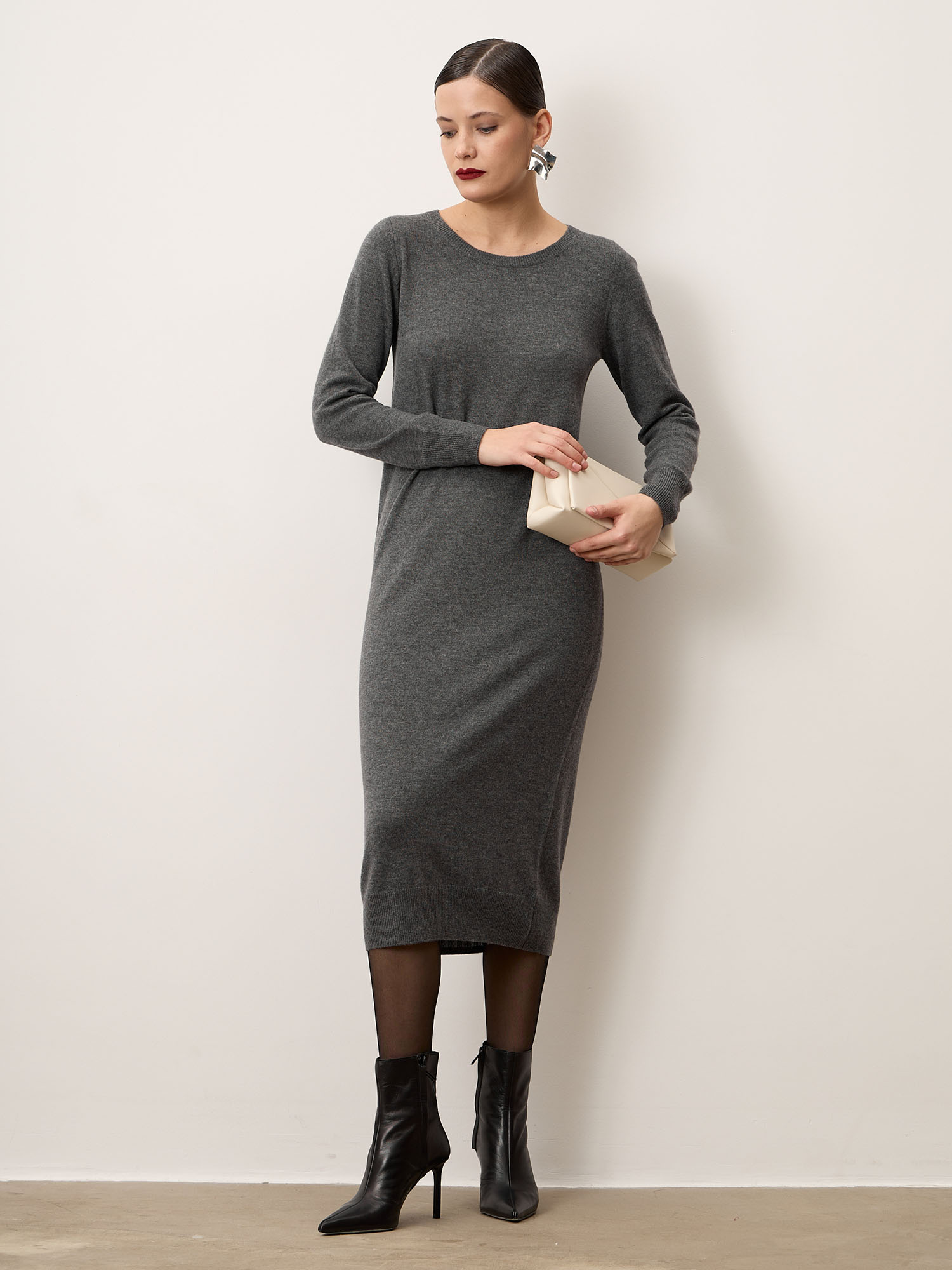 Платье из кашемира 9065а темно-серое 30555₽