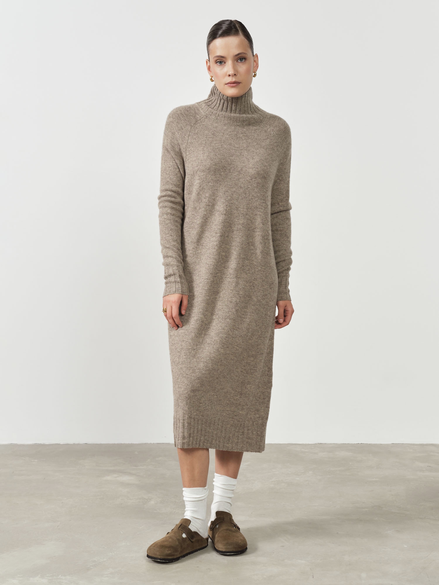 Платье из пуха яка 13088 24471₽