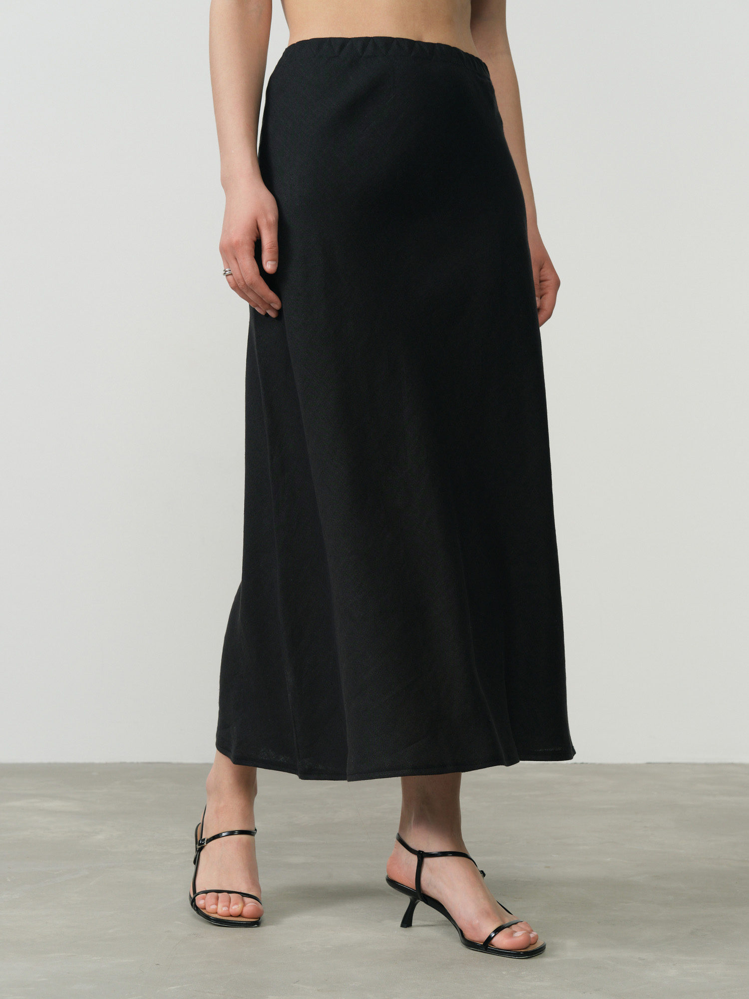 Юбка льняная Ю084Т черная 3095₽