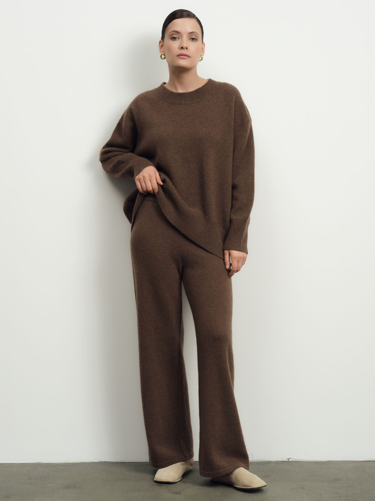 Джемпер женский из пуха яка 1121 коричневый 22491₽