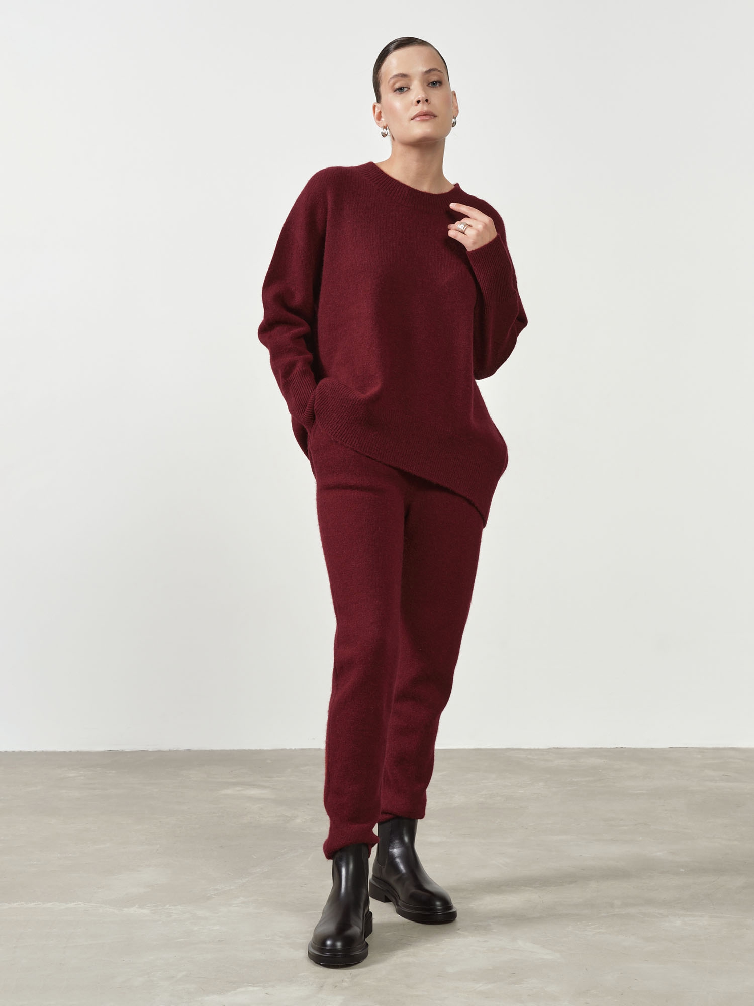 Брюки из верблюжьего пуха 10056 бордовые