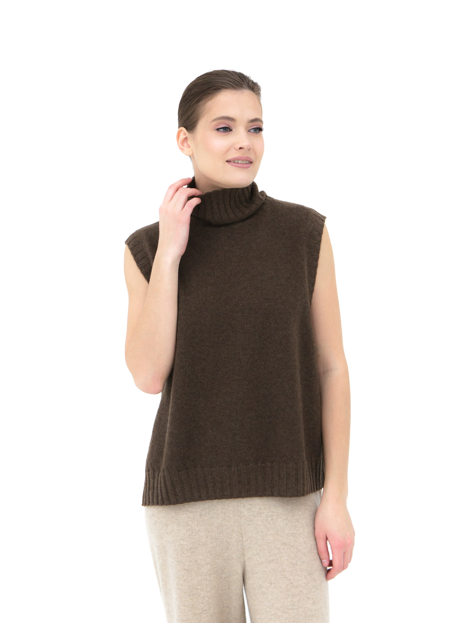 Джемпер из пуха яка 06093 коричневый 14211₽