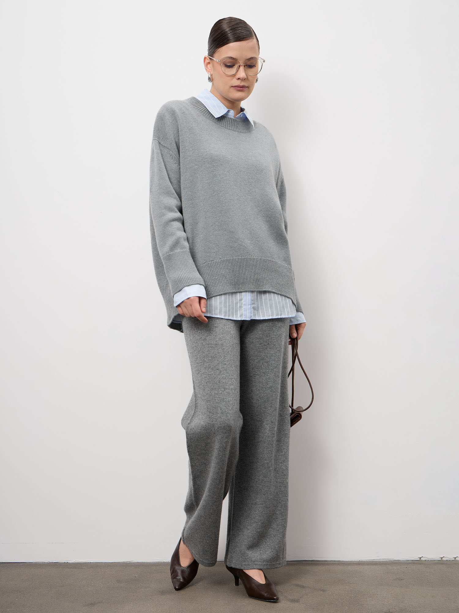 Джемпер женский из кашемира 1121 серый 31455₽